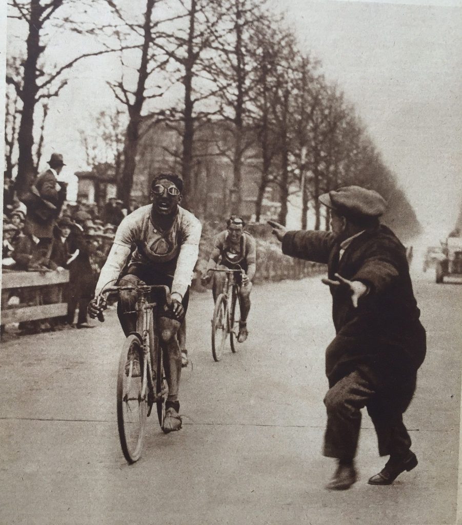 r Andre  Leducq arriving in the finish of Paris-Roubaix 1928